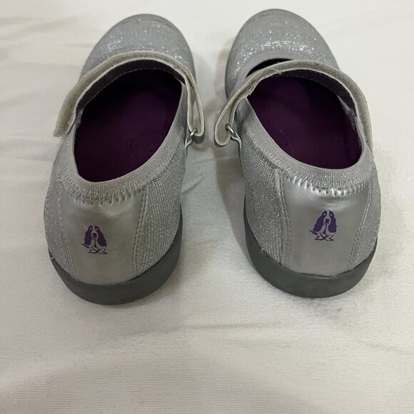 Hush Puppies Girls Reese Sport Sneaker Silver Size 5.5 - Picture 2 of 7